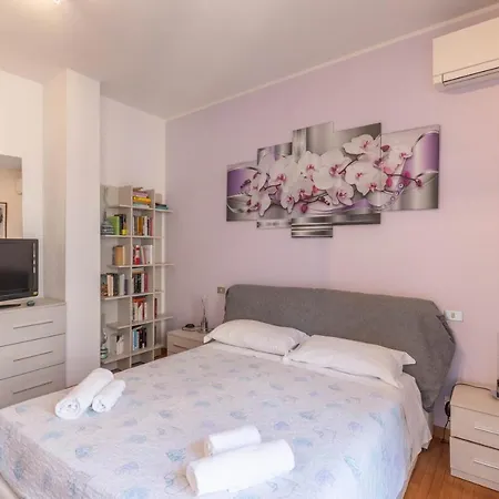 Borgo House, By Short Holidays Apartment Bologna