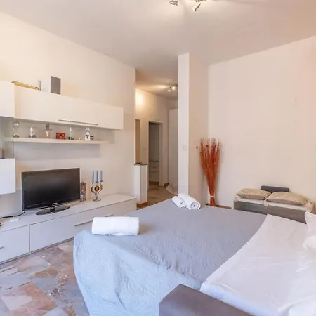 Borgo House, By Short Holidays Apartment Bologna
